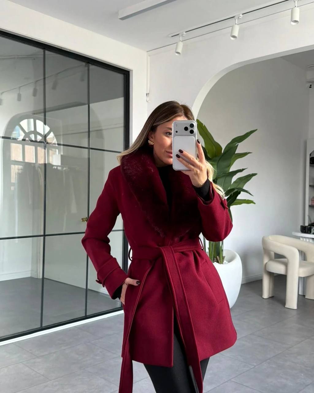 Faux Fur Collar Coat Short