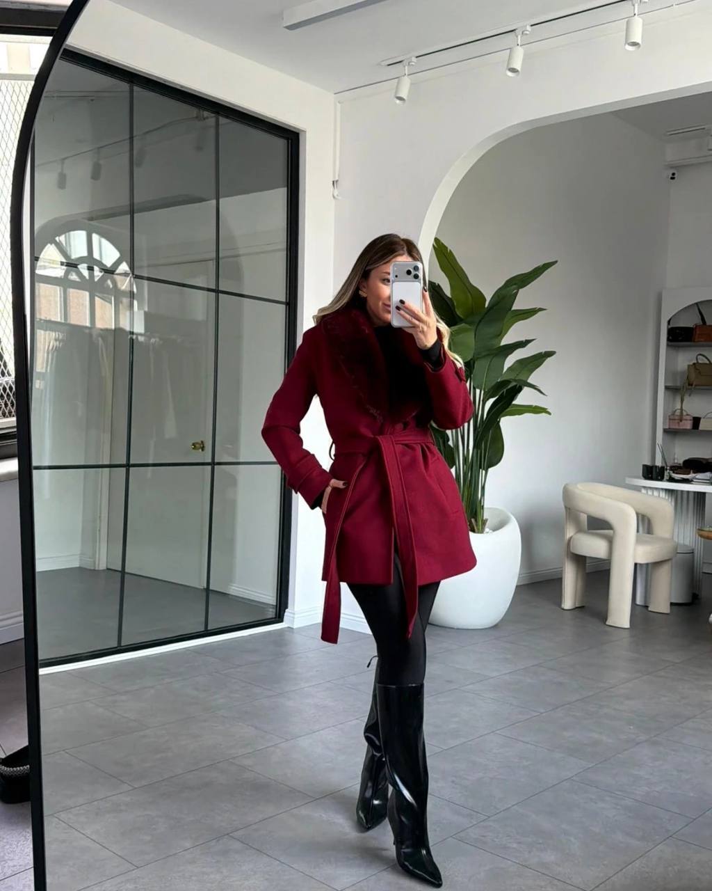 Faux Fur Collar Coat Short