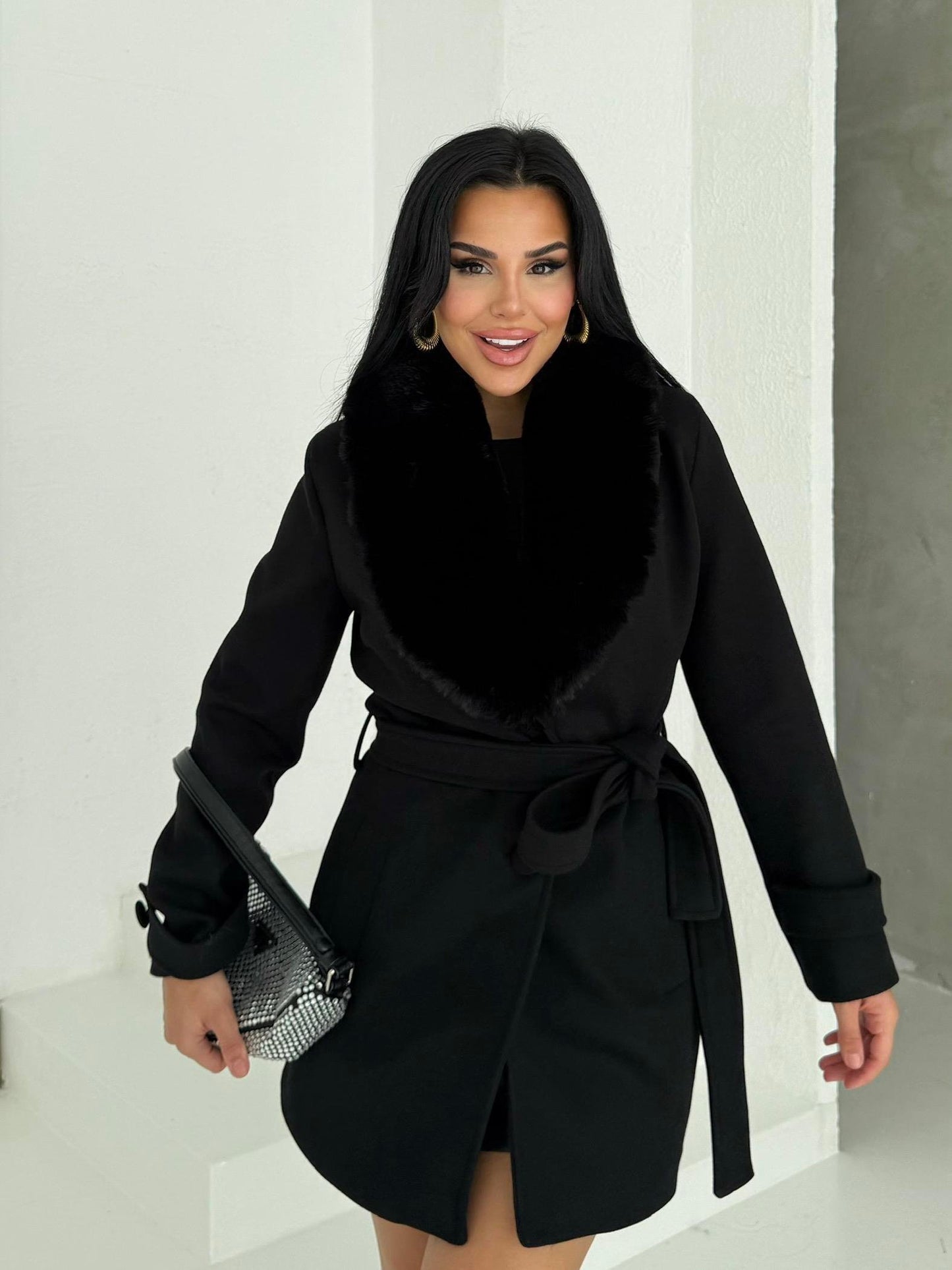 Faux Fur Collar Coat Short