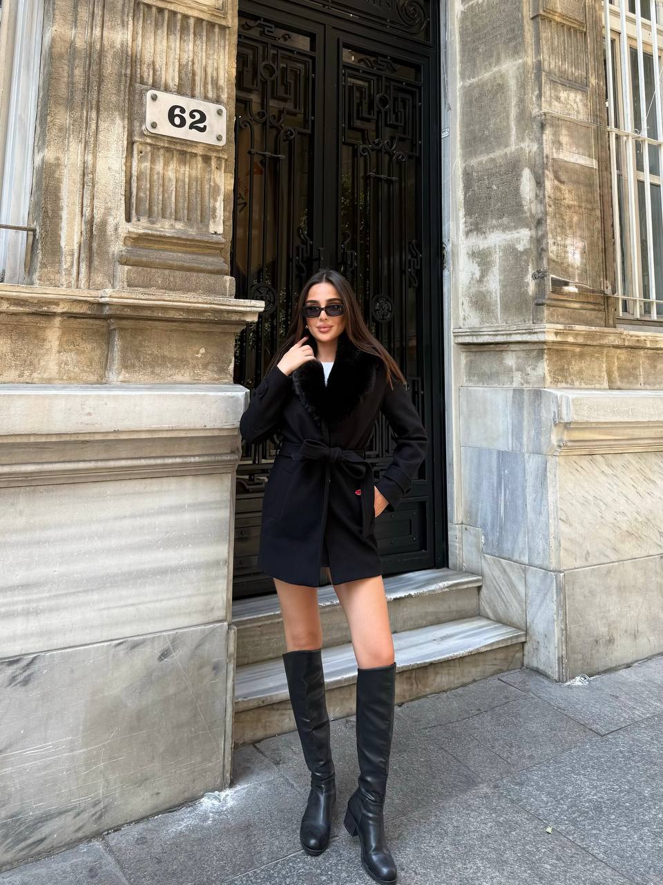 Faux Fur Collar Coat Short