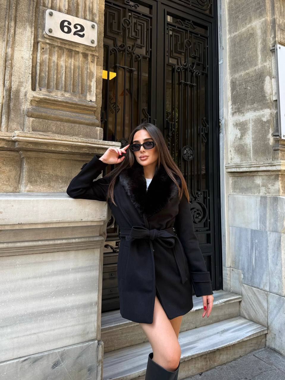 Faux Fur Collar Coat Short